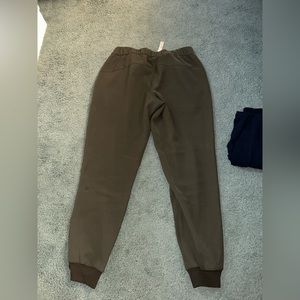 Selling lululemon joggers